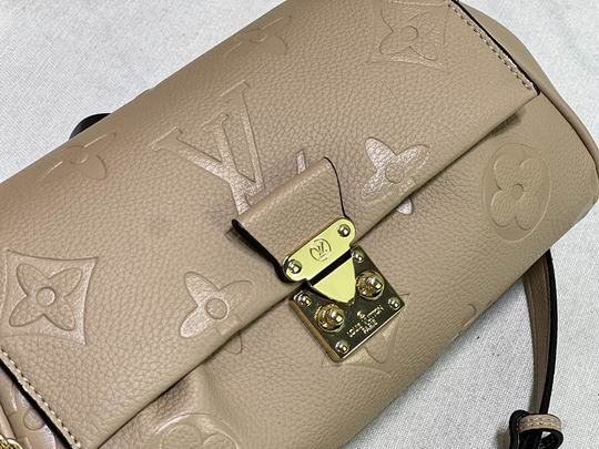 LV BAG Favorite M45813 24x14x9cm