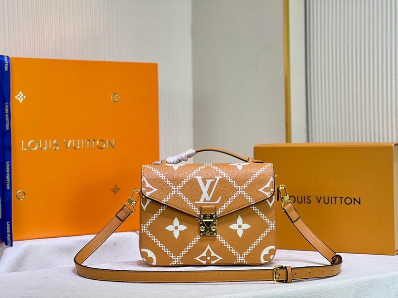 LV BAG Pochette Metis M46018 25X19X7 cm cs