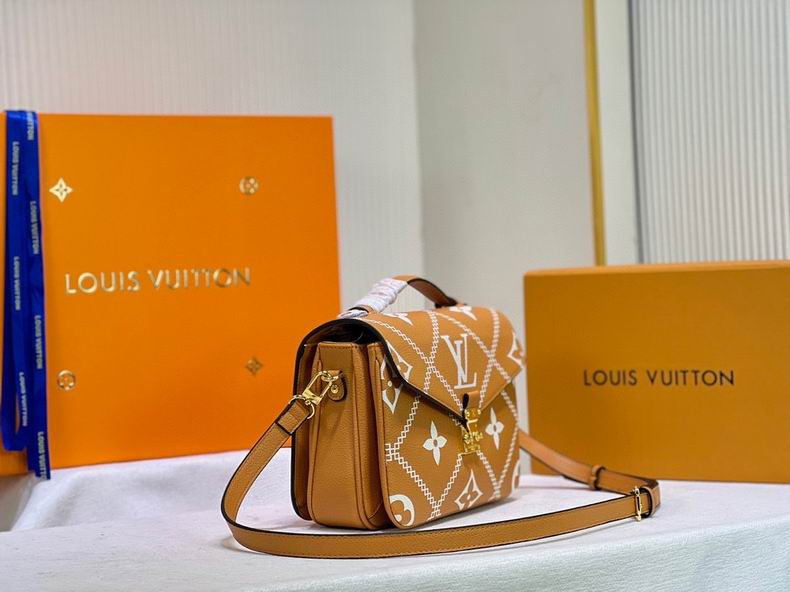 LV BAG Pochette Metis M46018 25X19X7 cm cs