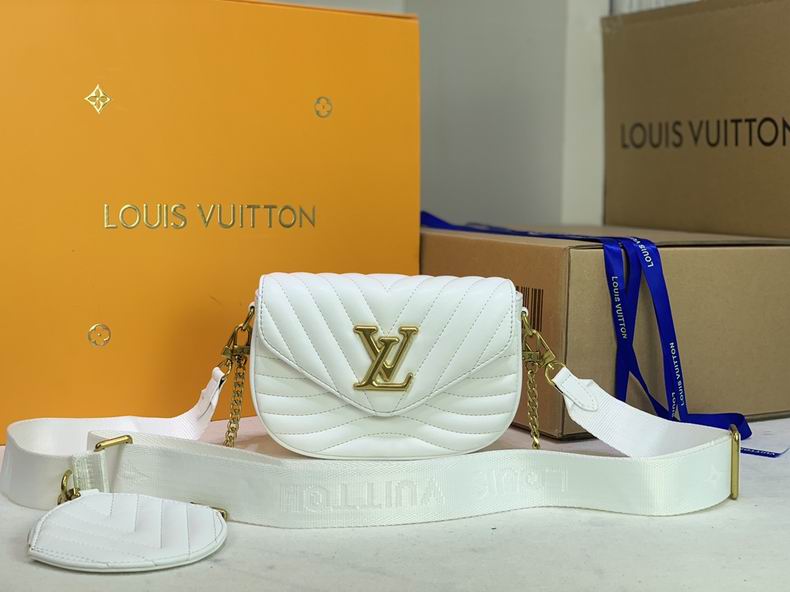 LV BAG Pochette Metis M53936 