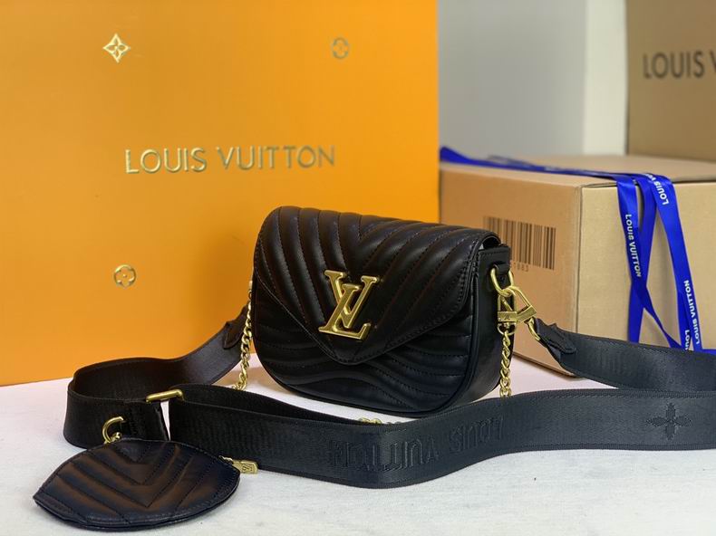 LV BAG Pochette Metis M53936 