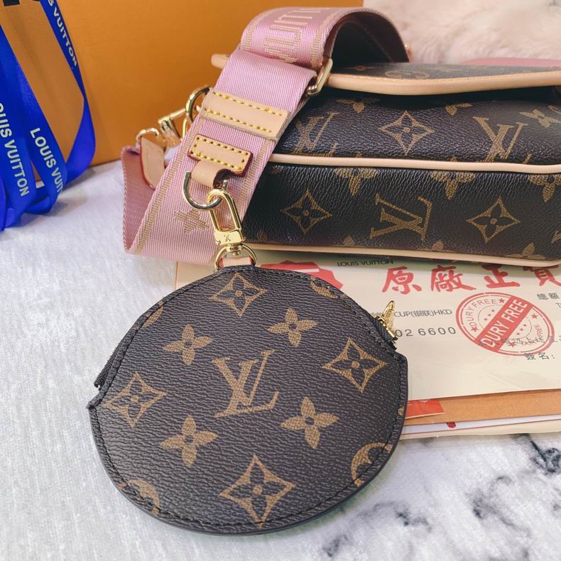 LV BAG Pochette Metis M56161 19x13x5 cm