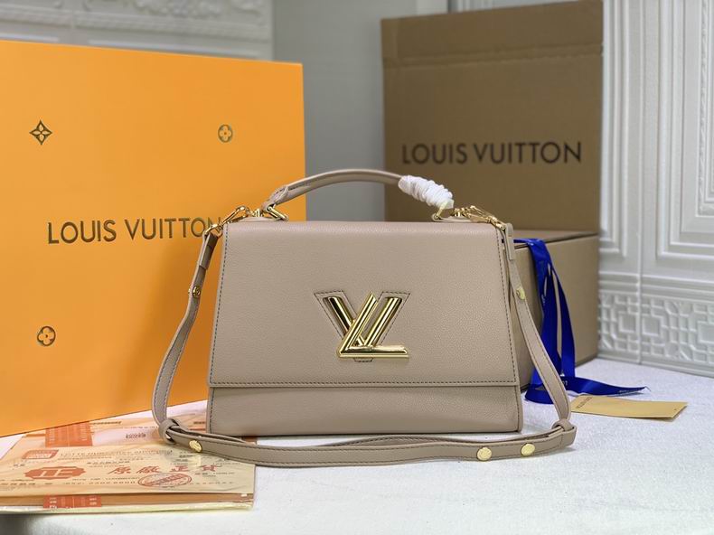 LV BAG Pochette Metis M57090 29x21x12 cm cs