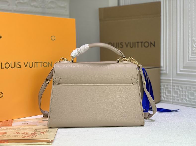 LV BAG Pochette Metis M57090 29x21x12 cm cs