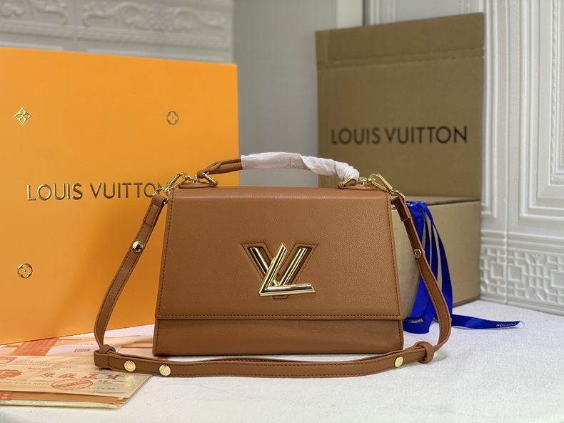 LV BAG Pochette Metis M57090 29x21x12 cm cs