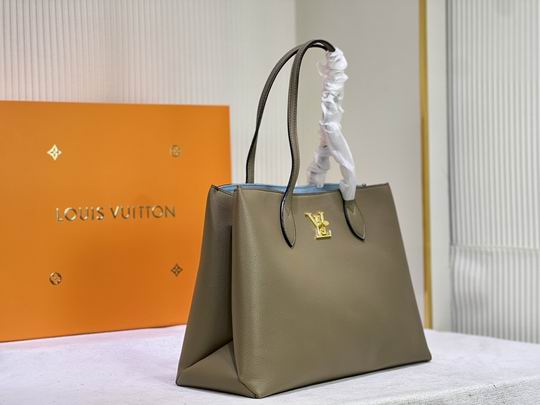 LV BAG Lockme M57345 42x28x15cm