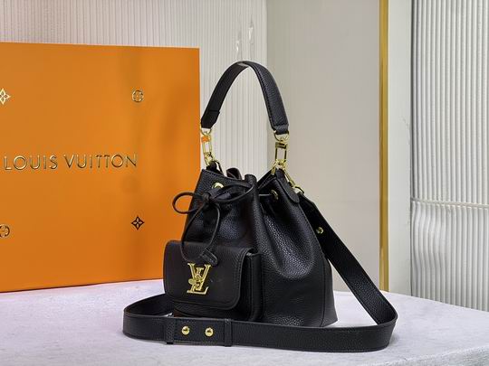 LV BAG Lockme M57687 23x23x16cm