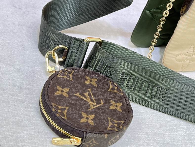 LV BAG Pochette Metis M57889 24X13 cm cs