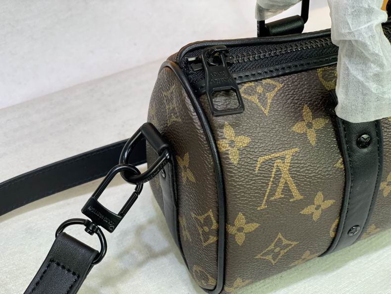 LV BAG Keepall M57960 21x12x9 cm