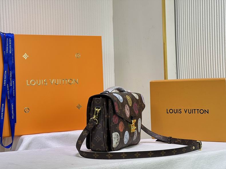 LV BAG Pochette Metis M59257 25x19x7 cm cs