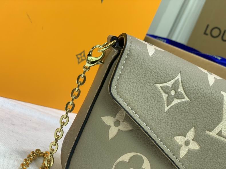 LV BAG Pochette Metis M61276 21x12x3 cm cs