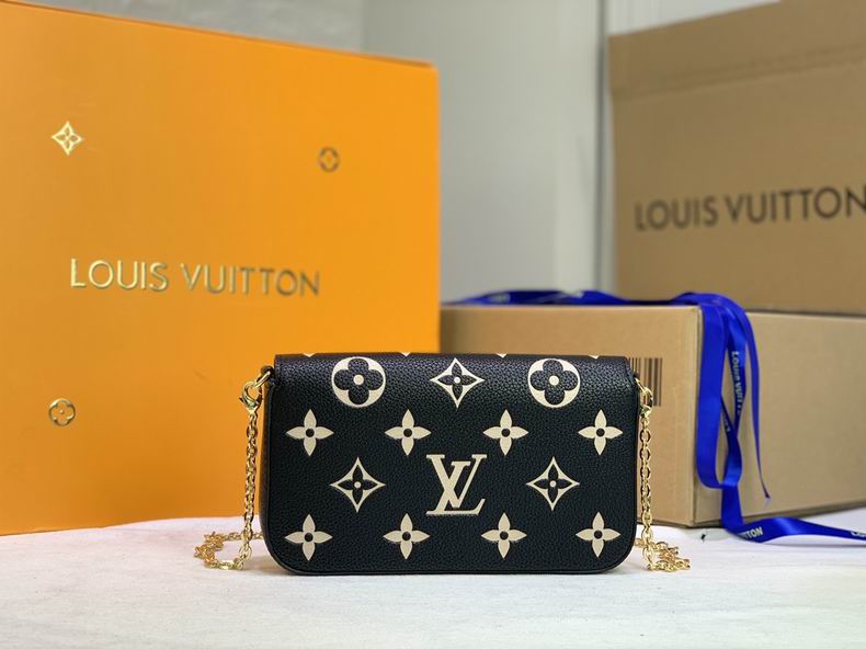 LV BAG Pochette Metis M61276 21x12x3 cm cs