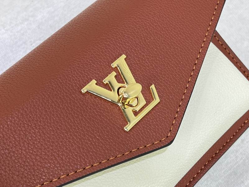 LV BAG Lockme M63471 19x12.7x3cm 