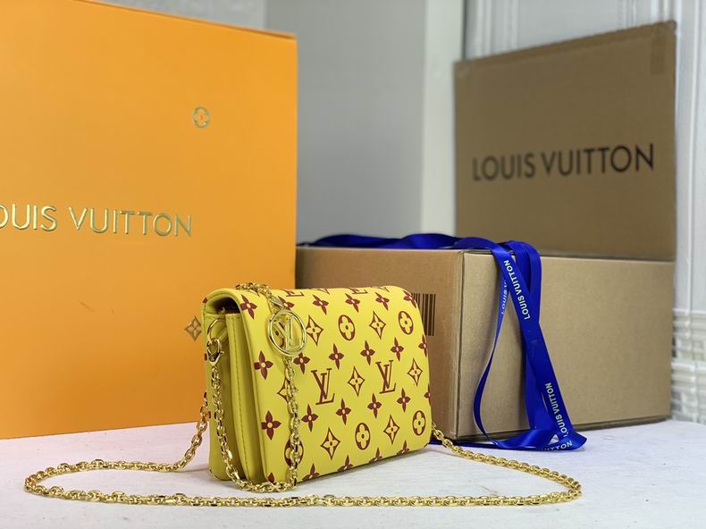 LV BAG Pochette Metis M67695 20x14x8 cm cs