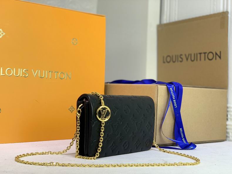 LV BAG Pochette Metis M67695 20x14x8 cm cs