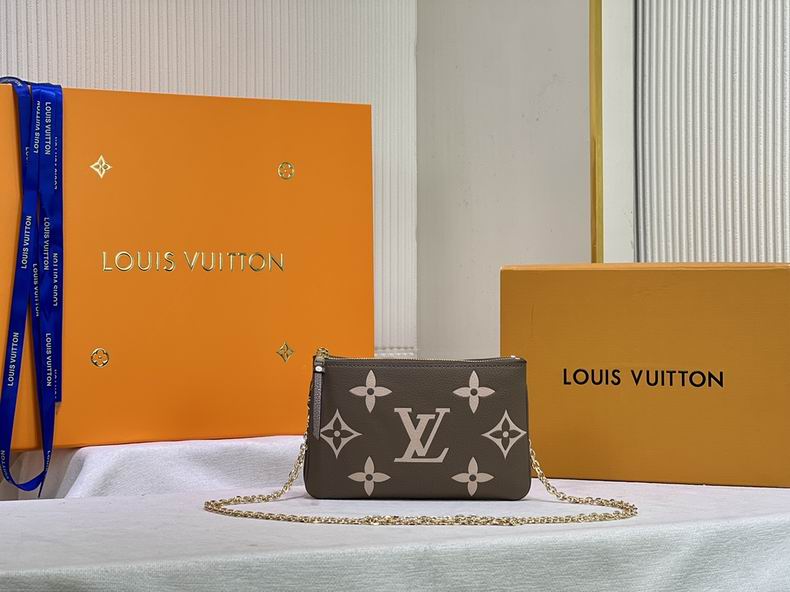 LV BAG Pochette Metis M69203 20x12.5x3 cm cs