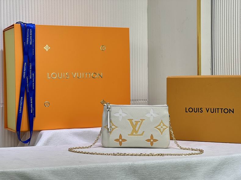 LV BAG Pochette Metis M69203 20x12.5x3 cm cs