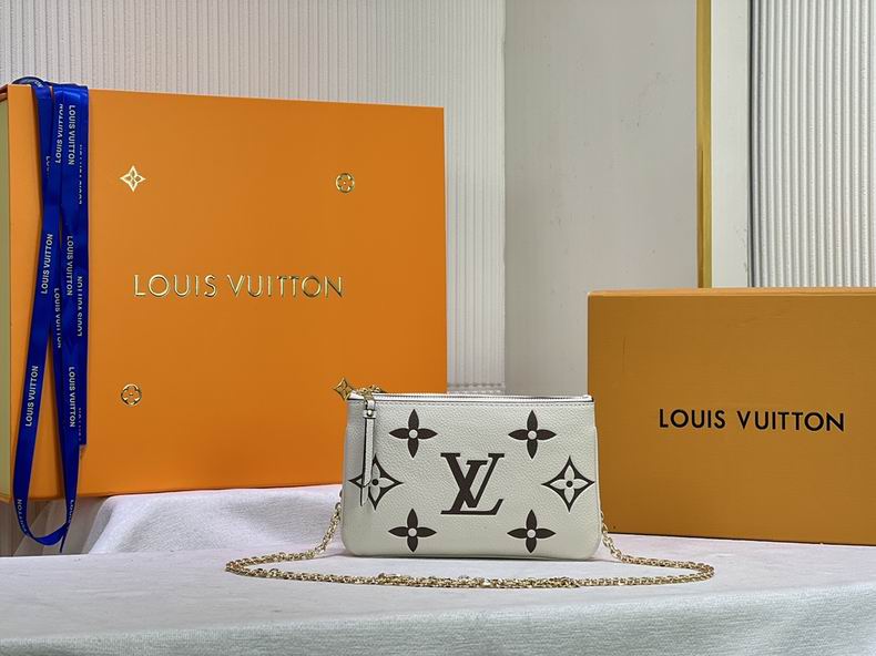 LV BAG Pochette Metis M69203 20x12.5x3 cm cs