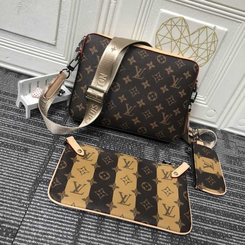 LV BAG Pochette Metis M69443 25x18x4 cm cs