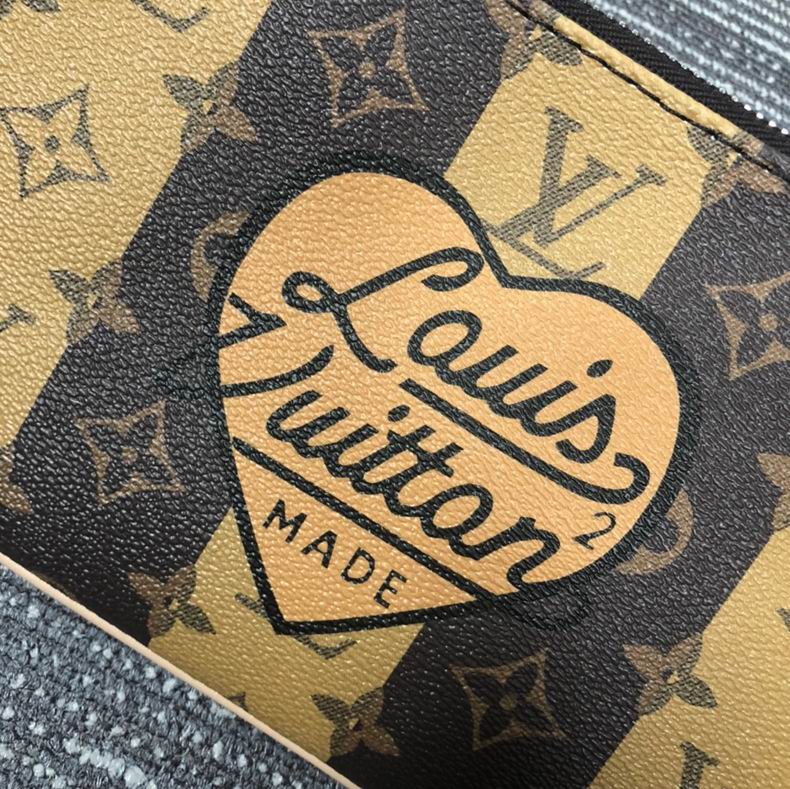 LV BAG Pochette Metis M69443 25x18x4 cm cs