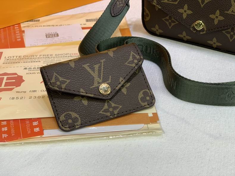 LV BAG Pochette Metis M8009 17x9.6x3.5 cm cs