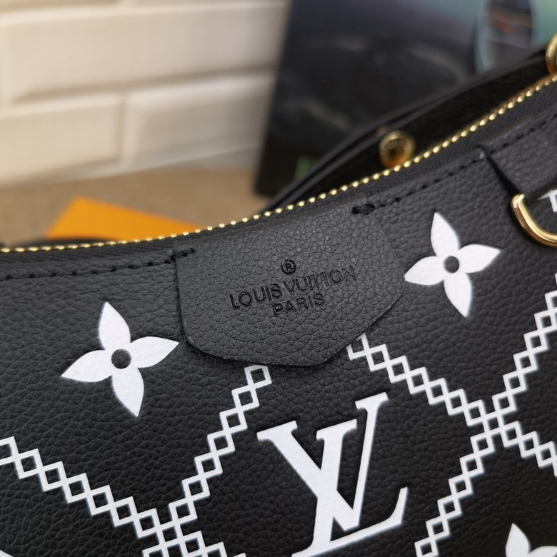 LV BAG Easy Pouch On Strap M80480 19X11.5X3cm