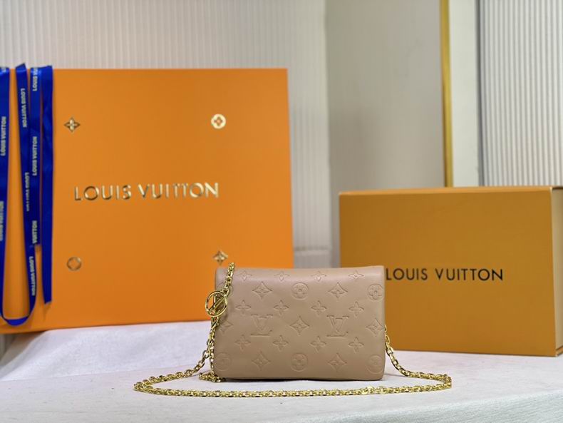 LV BAG Pochette Metis M80742 20x14x8 cm cs