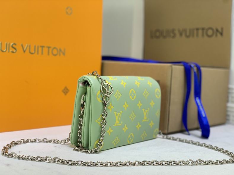 LV BAG Pochette Metis M81708 20x14x8 cm cs