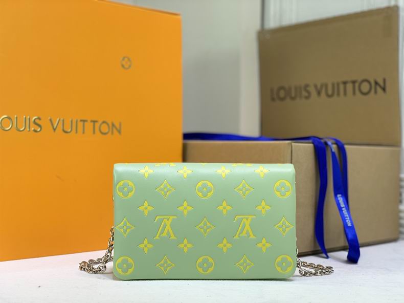 LV BAG Pochette Metis M81708 20x14x8 cm cs