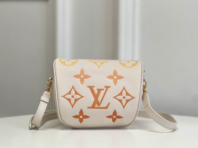 LV BAG Gradient M82208 17X12X9.5cm