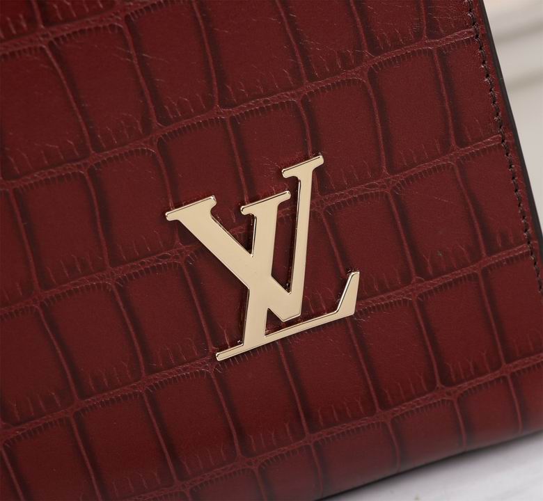 LV briefcase 1008704 39X29X7cm WP