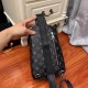 LV Chest pack 1027466 28X18X11cm XM-1