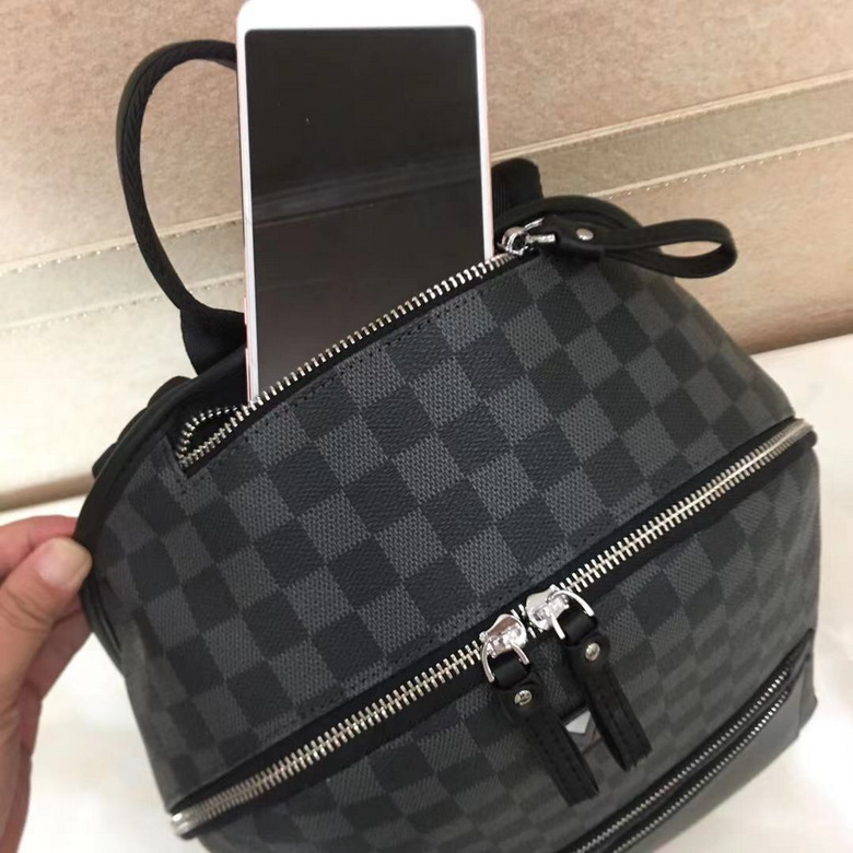 LV Backpack 2892 30X45X15cm WP