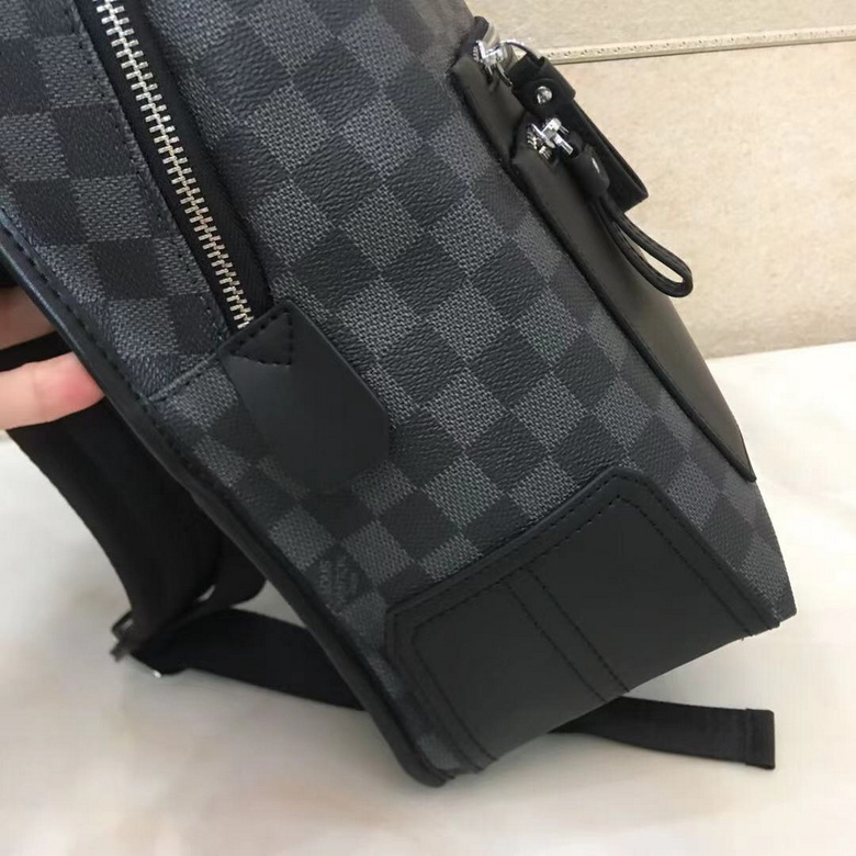 LV Backpack 2892 30X45X15cm WP