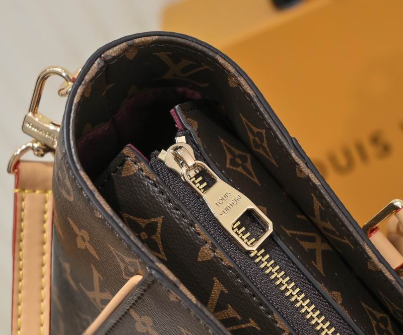 LV BAG Spring Street 49588 28x24x12cm ss