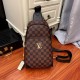 LV Chest pack 583860 28X18X11cm XM