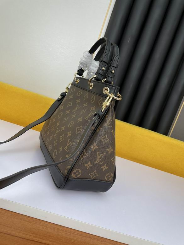 LV BAG Spring Street 66296 32X27X13 ww3