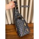 LV Chest pack 875320 33X18X8cm WP