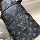 LV Chest pack 885179 29-16-6cm