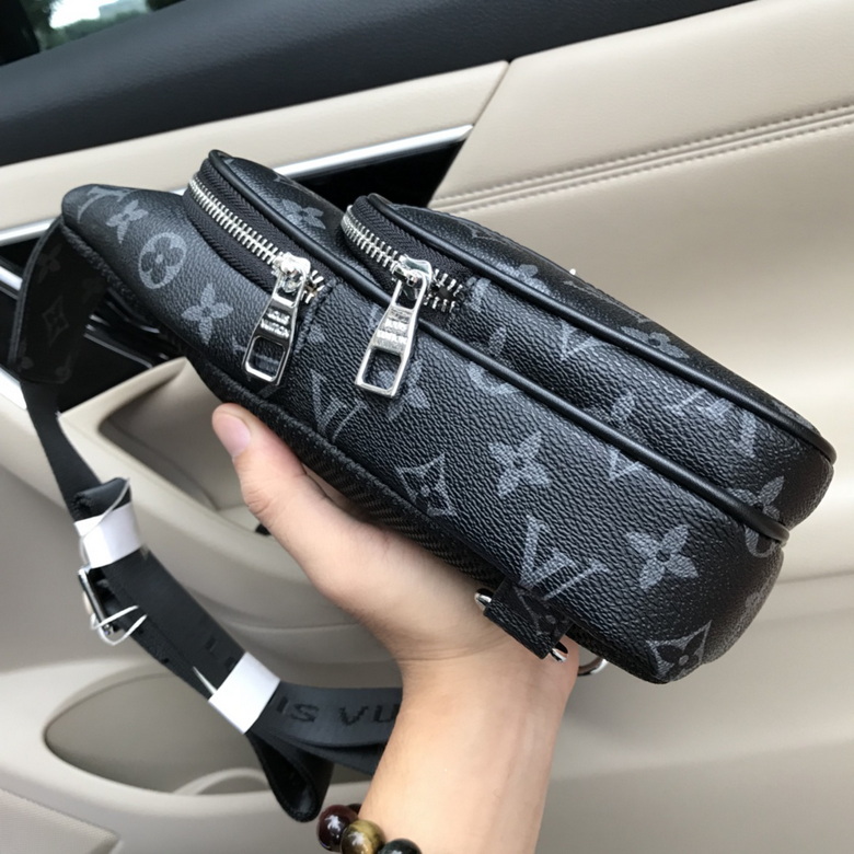 LV Chest pack 885179 29-16-6cm