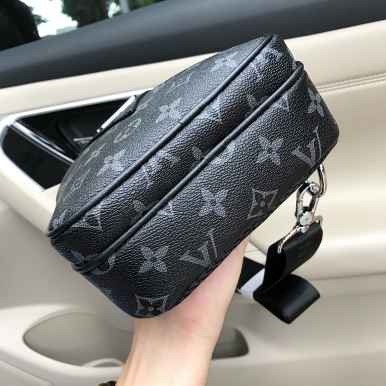 LV Chest pack 885179 29-16-6cm