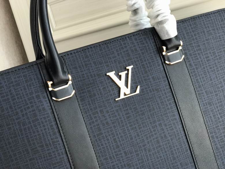 LV briefcase 958849 39X30X7cm WP