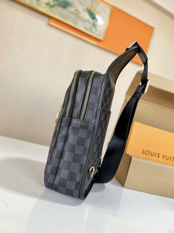 LV Chest pack LV2045 15X26X7cm XM 4colour