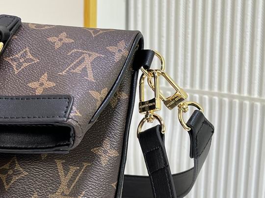 LV BAG Vintage M20518 32x28cm cs