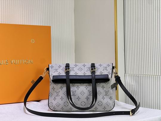 LV BAG Vintage M20518 32x28cm cs