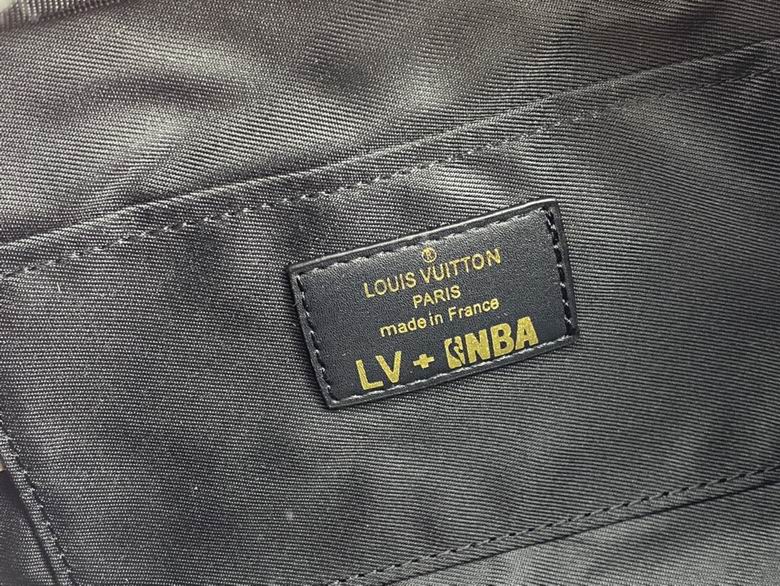 LV Chest pack M21106 15X24X15cm XM 2colour