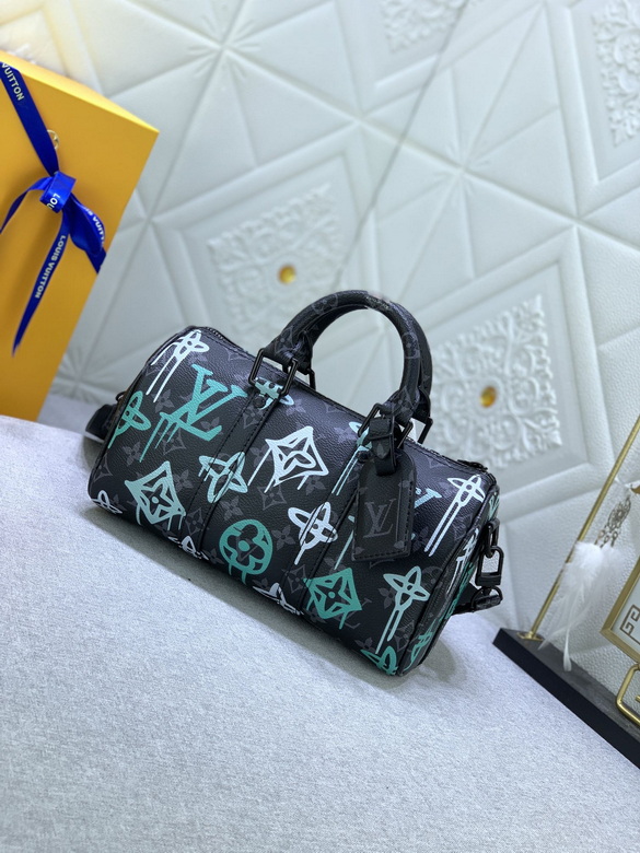 LV Bags Men M21399 25X15X11cm XM