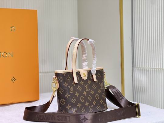 LV BAG Neverfull M22213 25x17x9cm cs