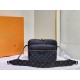 LV BAG Outdoor M30233 29.5x20x10.5cm cs1