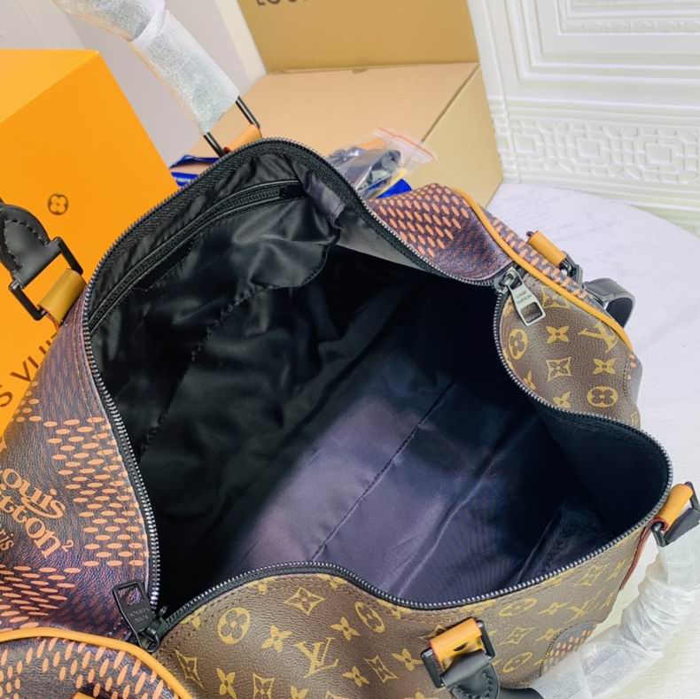 LV Travel bags M40360 50x29x23 cm cs